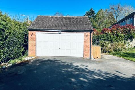 Garage photo.jpg
