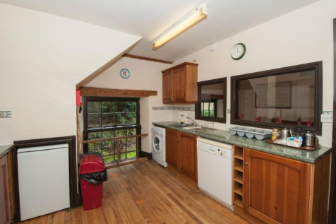 Kitchen 2.png