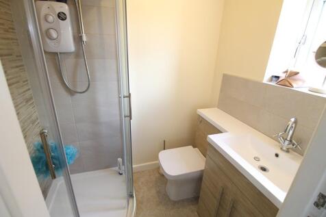 ensuite.JPG