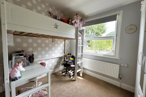 bed 3.JPG