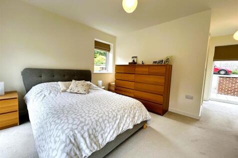 bed1.JPG