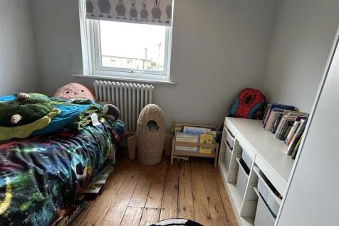 bed 3.JPG