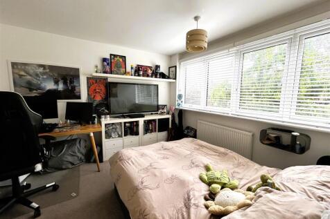 bed 3.JPG