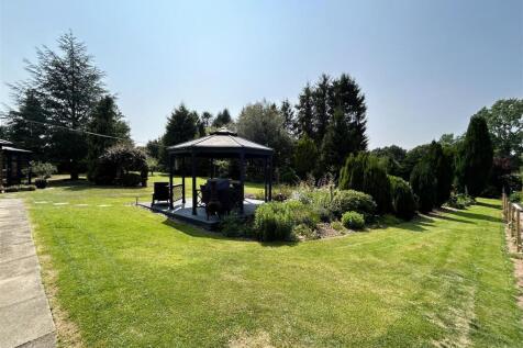 gazebo.JPG