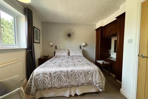 bed 1.JPG