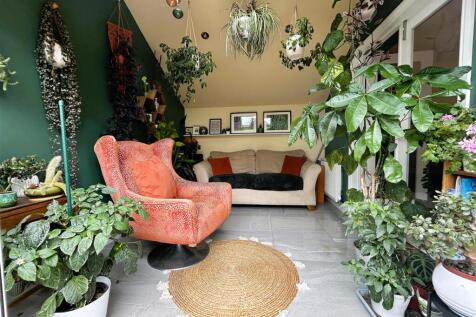 garden room.JPG