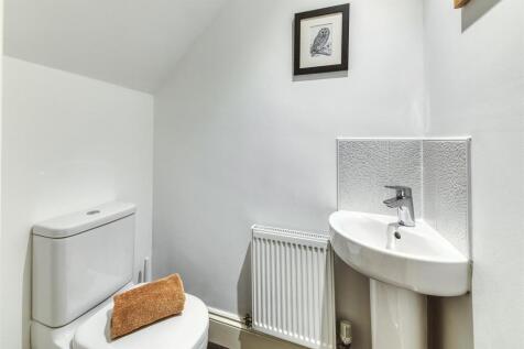 guest wc.jpg