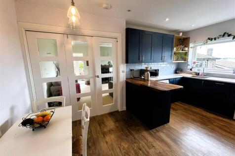 kitchenn.JPG