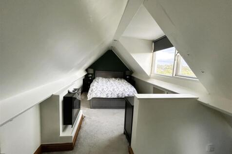 attic room .JPG