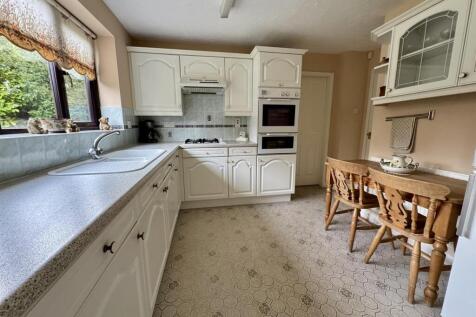 Kitchen.JPEG