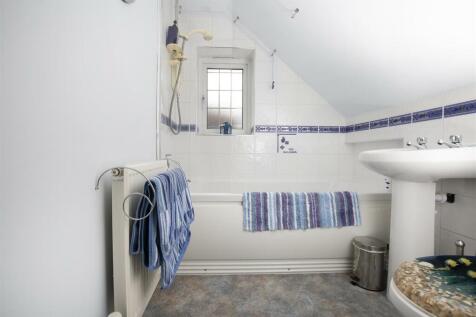 En Suite Bathroom