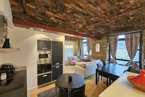Living/Dining Kitchen