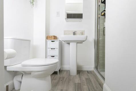 En Suite Shower Room