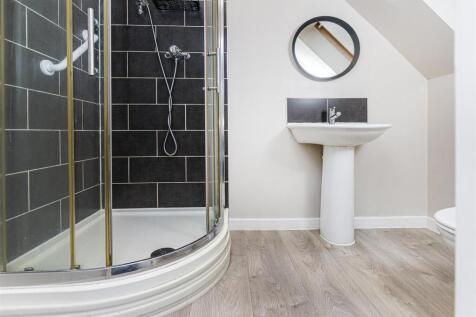 En Suite Shower Room