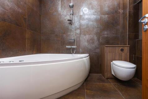 En Suite Bathroom