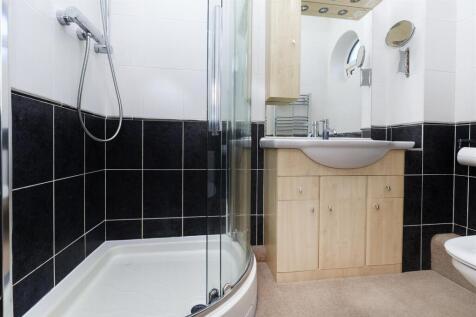 En Suite Shower Room