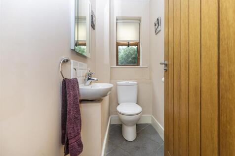 Lower Ground Floor WC