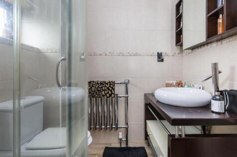 Bedroom One En Suite
