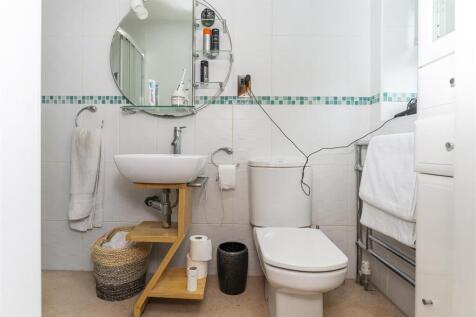 Bedroom Two En Suite