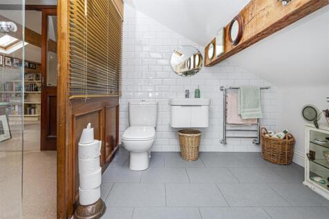 En Suite Shower Room