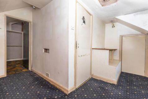 Attic Room 2
