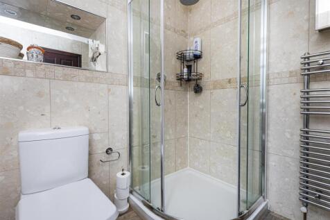 En Suite Shower Room