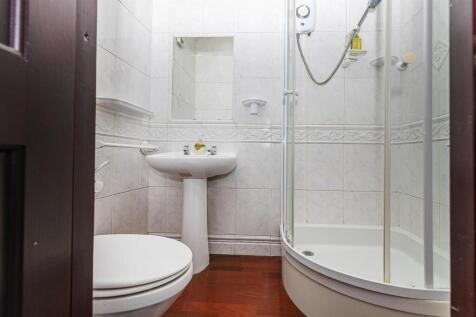 En Suite Shower Room