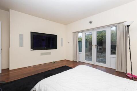Playroom/Family Room