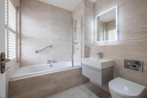 En Suite Bathroom