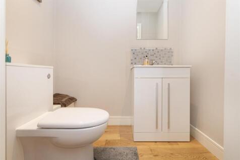 Cloakroom WC