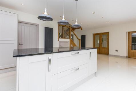 Living/Dining Kitchen
