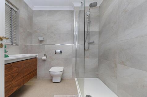 En Suite Shower Room