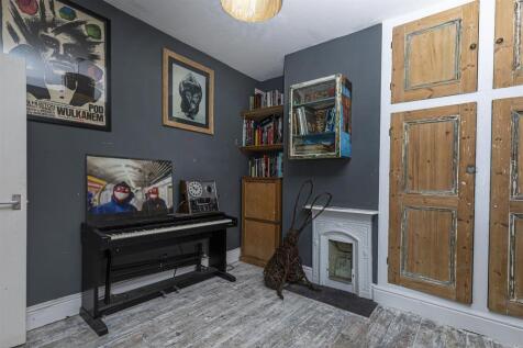 Property Image 16