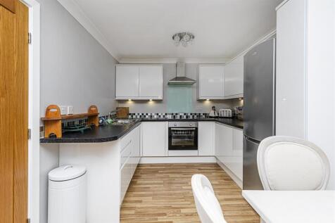 Open-plan Living/Dining Kitchen