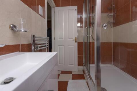 En Suite Shower Room