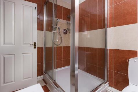 Bedroom Two en suite