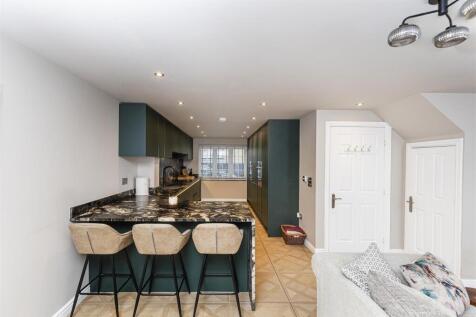 Living/Dining Kitchen