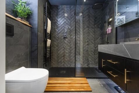 En Suite Shower Room