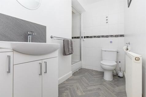 En Suite Shower Room