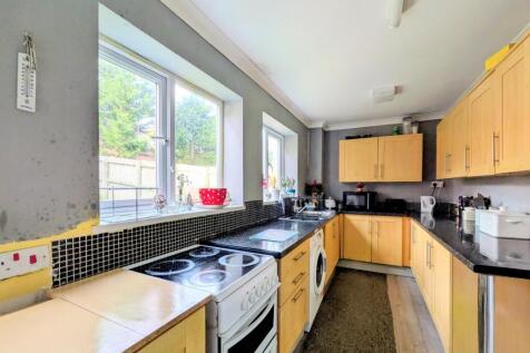 99c0b47b-d3c7-4372-a2cb-cafffff92273-1_all_1981