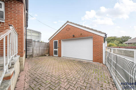 4798d0e8c5a94392a05d69db3915ef55