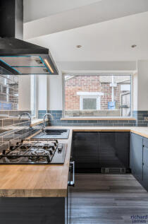 3cd4e87a42294279a22218d2e3b7c604