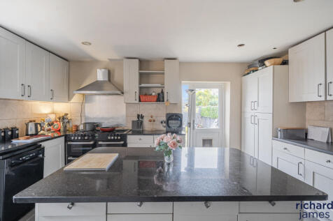 80a18c7fb30549e08606697209dabb84