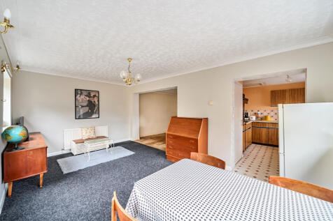 13739309691323420e87e