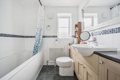 138471810692833559b96e