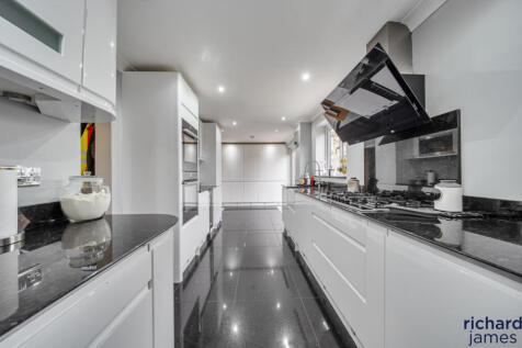 b1cc6bfee3084a4fb77f121ef693c978