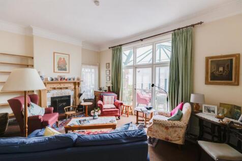 Property Image 4
