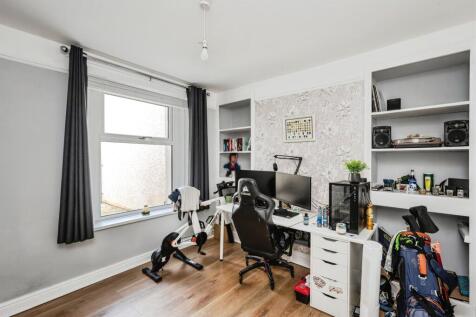 Property Image 16