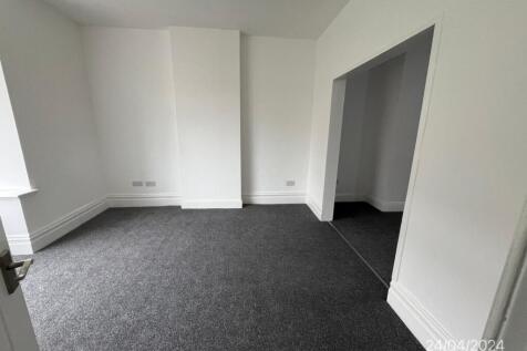 WhatsApp Image 2024-04-29 at 11.10.25_203795d6