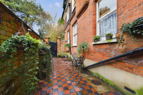 Property Image 7
